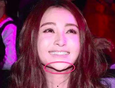 娱乐吃瓜女星无交集,无交集的吃瓜女星群像